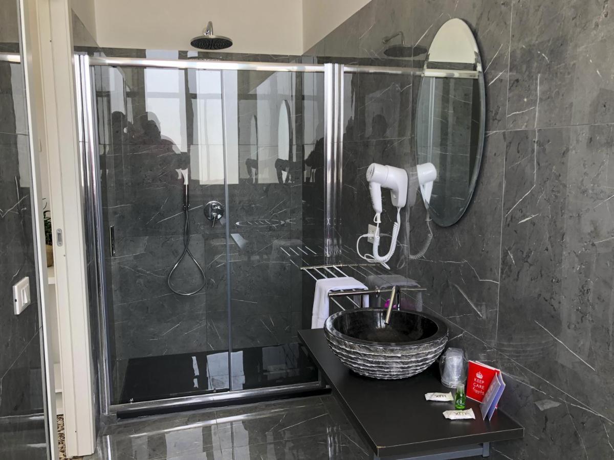 Regina Margherita - Bed And Breakfast & Rooftop Lounge Bar Syracuse Extérieur photo