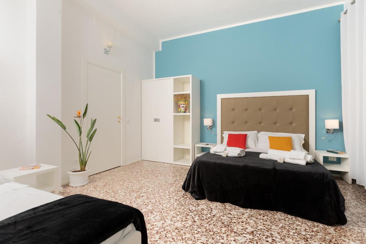 Regina Margherita - Bed And Breakfast & Rooftop Lounge Bar Syracuse Extérieur photo